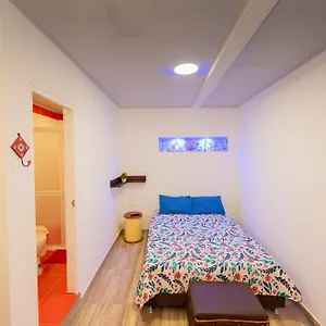 https://apartamentos-turisticos-el-conquistador.sanandreshotels.com